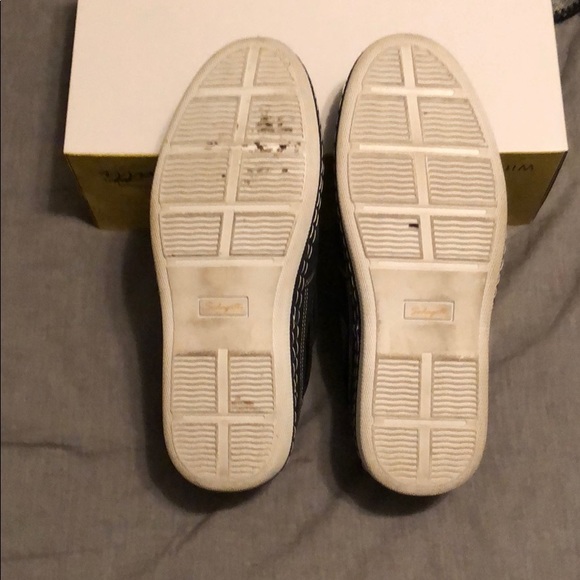 Blue boat shoes - Picture 3 of 3